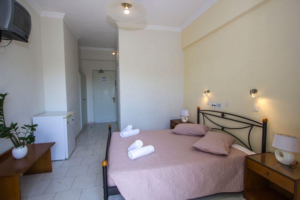 Petra Nera Hotel Perissa  Ngoại thất bức ảnh